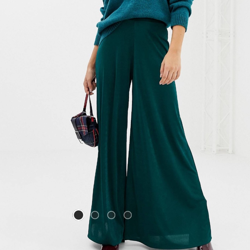 Green Wide  leg Pants